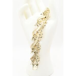 Vintage Lisner Gold Tone Ribbon Leaf Bracelet Signed 1950s 7 Inch